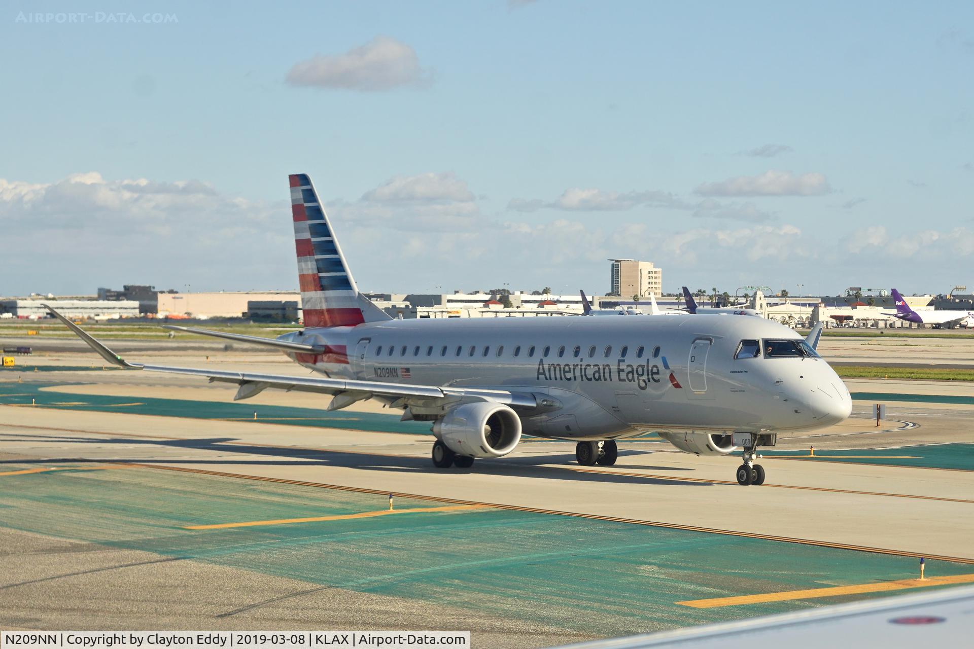 N209NN, 2015 Embraer 175LR (ERJ-170-200LR) C/N 17000497, LAX 2019.