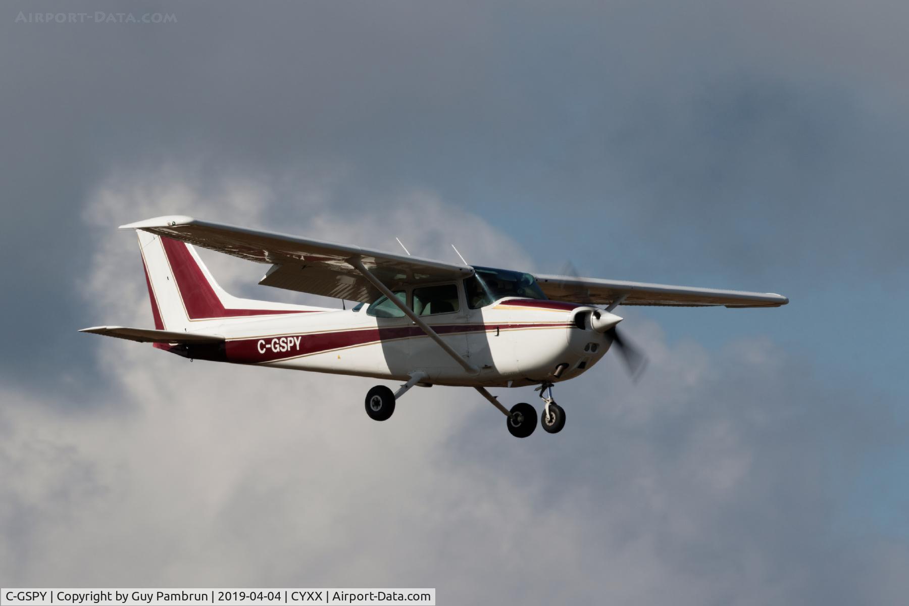 C-GSPY, 1981 Cessna 172P C/N 17274953, Landing
