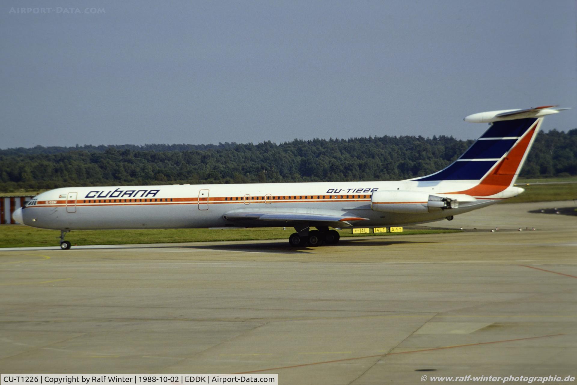 CU-T1226, 1982 Ilyushin Il-62M C/N 3242219, Ilyushin Il-62M - CU Cubana - 3242219 - CU-T1226 - 02.10.1988 - CGN