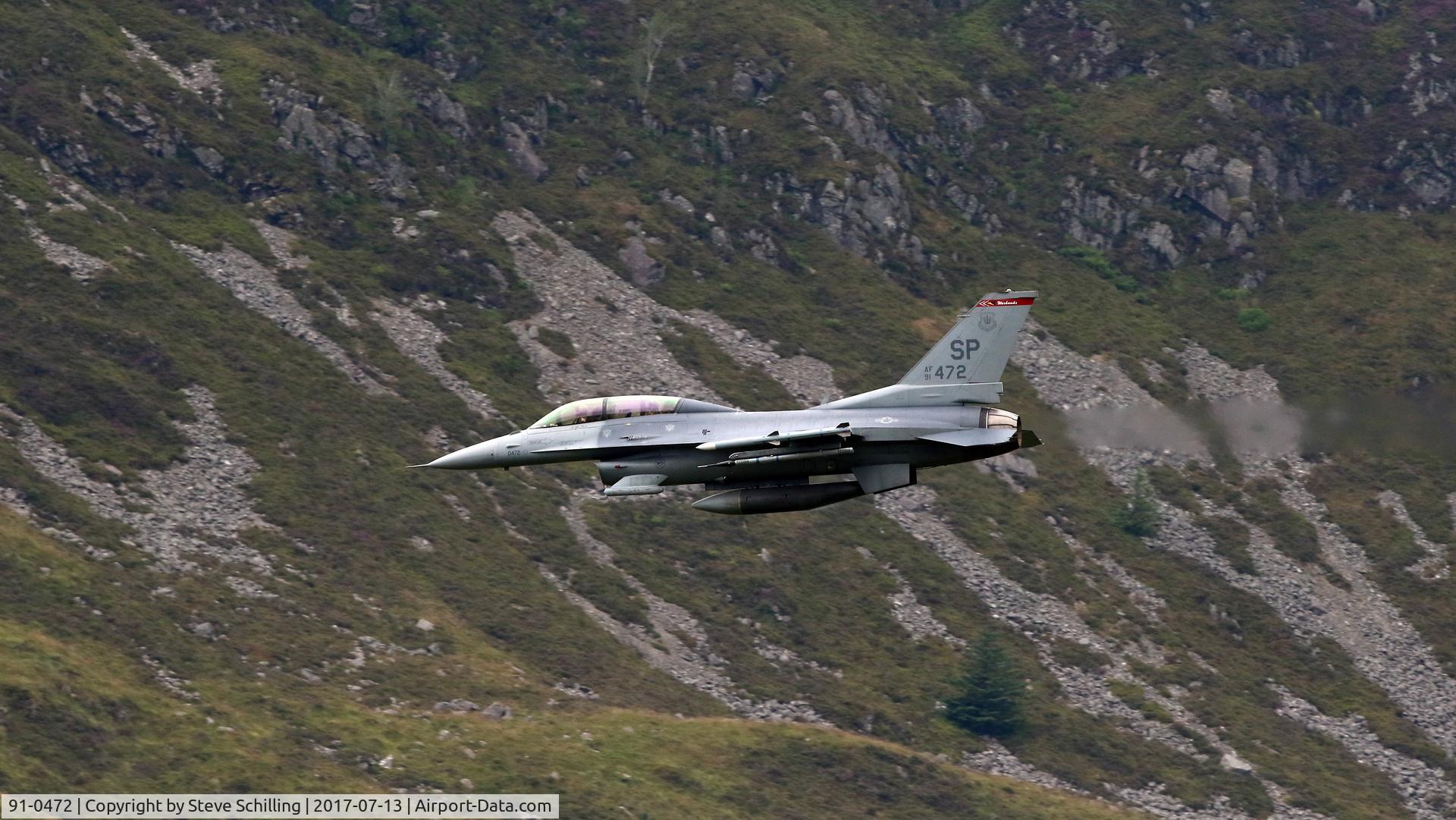 91-0472, General Dynamics F-16D Fighting Falcon C/N CD-27, a shot in the 