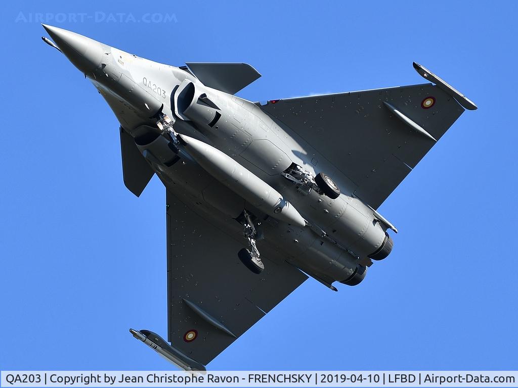 QA203, Dassault Rafale DQ C/N 203, Qatar Emiri Air Force landing runway 23 after training
