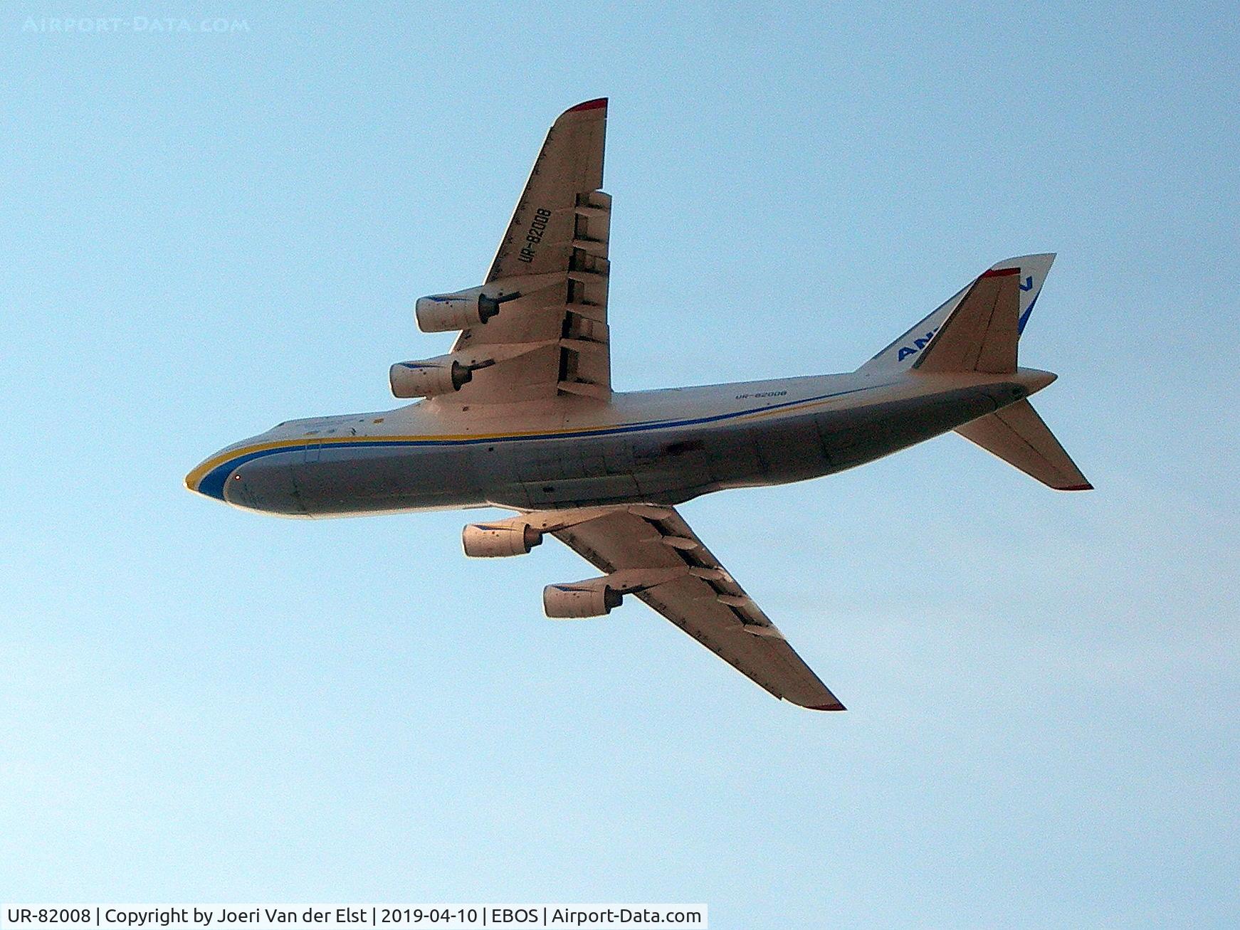UR-82008, 1986 Antonov An-124-100M Ruslan C/N 19530501006, Moments after takeoff rwy 08