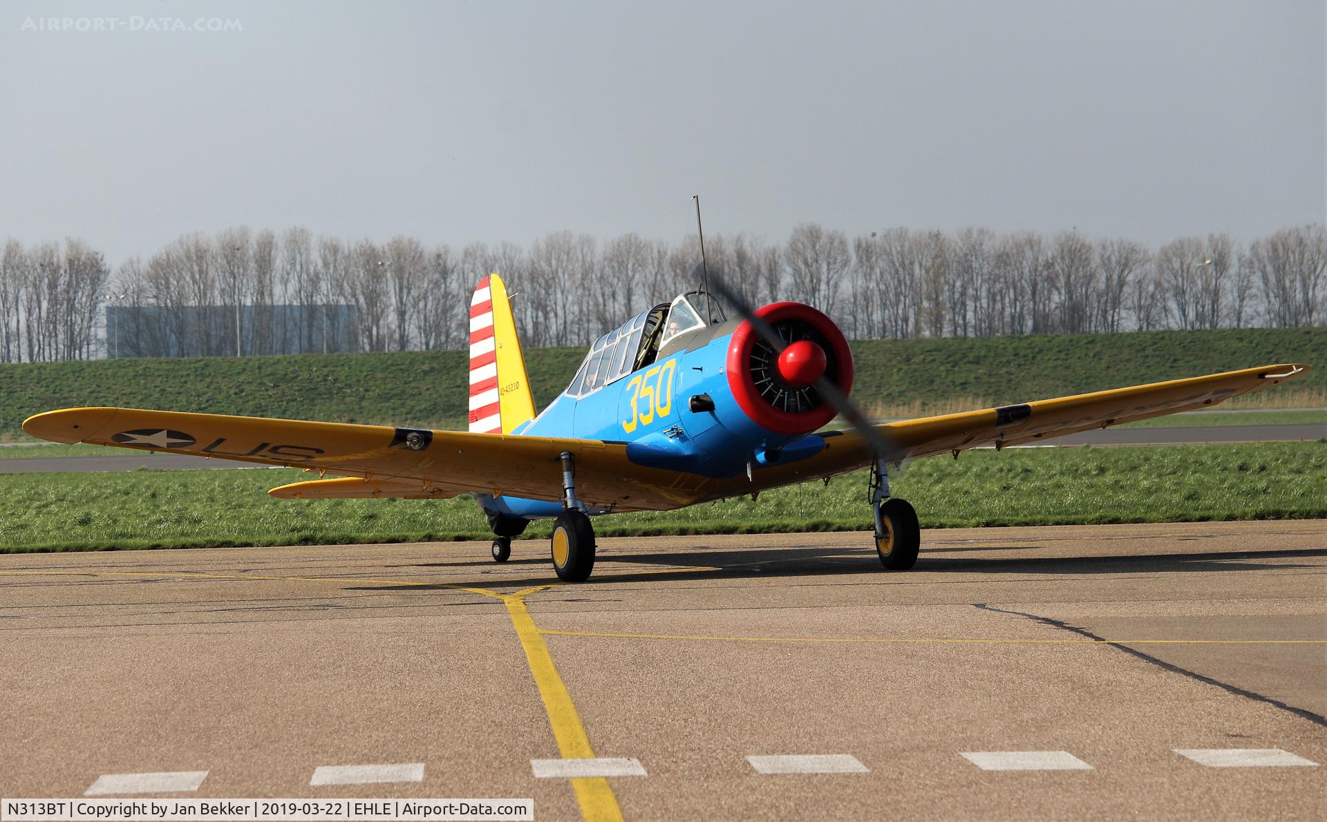 N313BT, Consolidated Vultee BT-13A Valiant C/N 10425, Lelystad Airport
