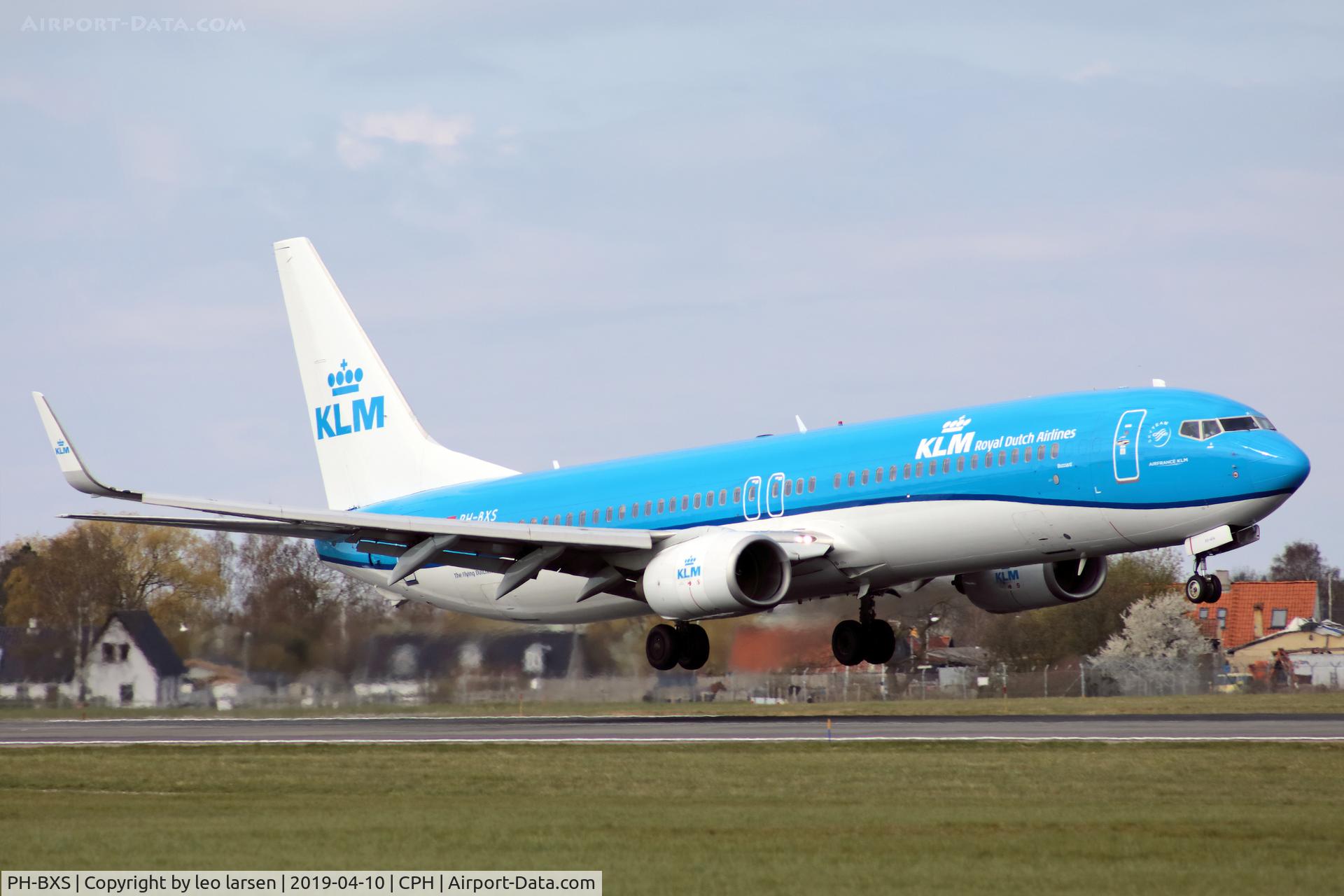 PH-BXS, 2001 Boeing 737-9K2 C/N 29602, Copenhagen 10.4.2019 L/D R-04L