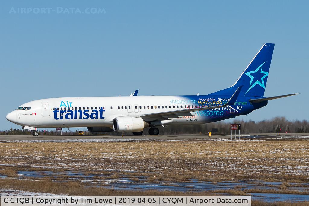 C-GTQB, 2006 Boeing 737-8Q8 C/N 30696, Pulling into the terminal apron
