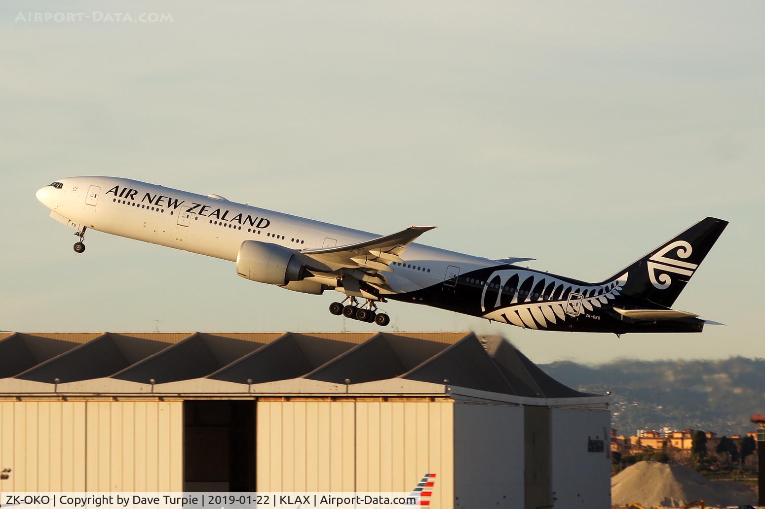 ZK-OKO, 2011 Boeing 777-306/ER C/N 38407, No comment.