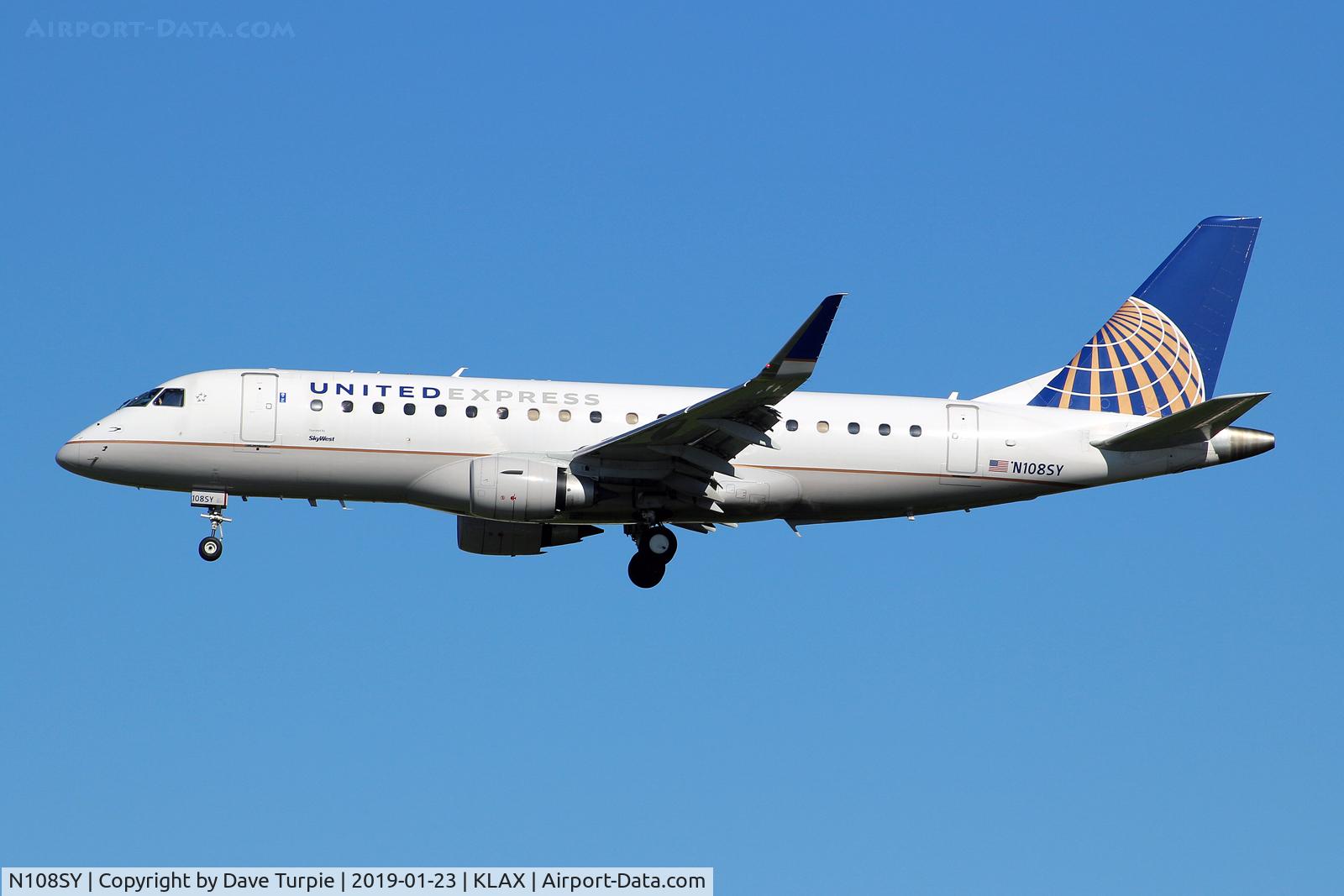 N108SY, 2014 Embraer 175LR (ERJ-170-200LR) C/N 17000401, No comment.