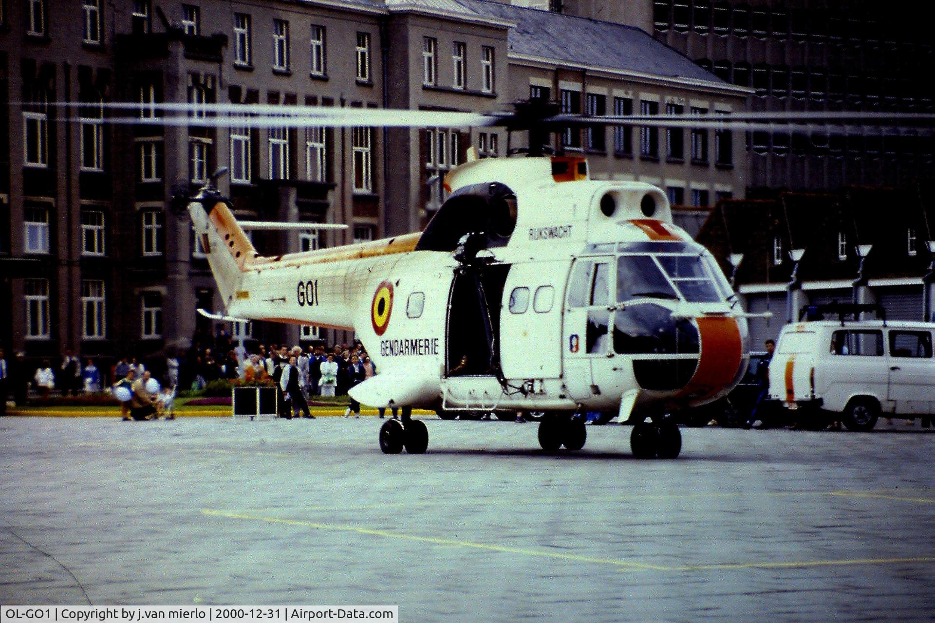 OL-GO1, Aerospatiale SA-330L Puma C/N 1225, Ghent Rijkswachtkazerne  event Groendreef mid'80s