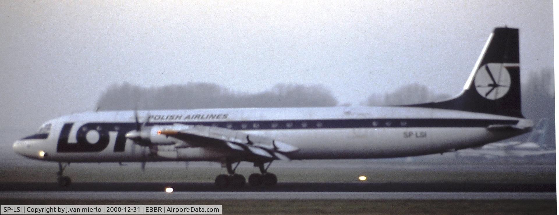 SP-LSI, 1966 Ilyushin Il-18D C/N 186008905, Landing 25L at Brussels by dawn