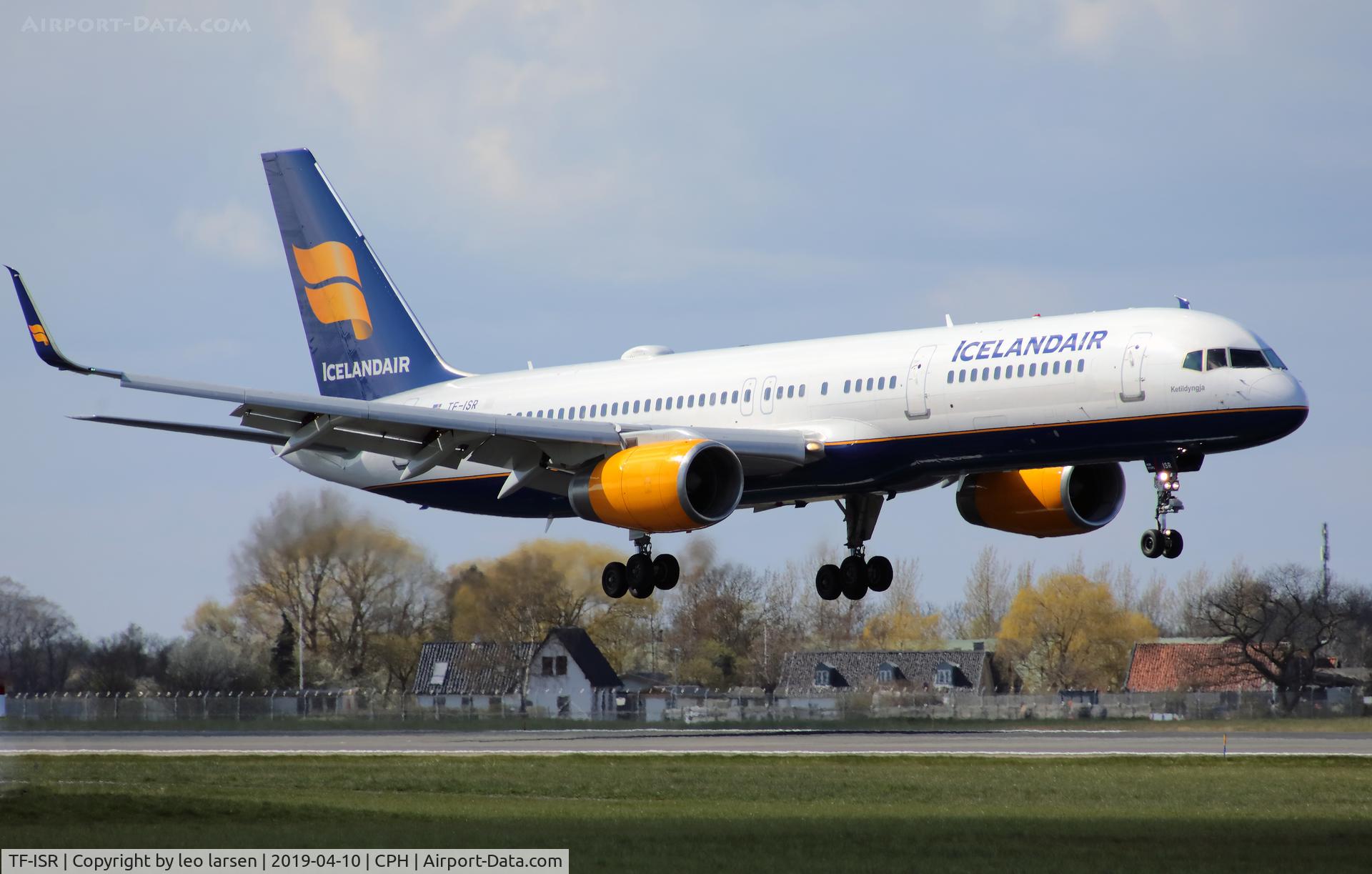 TF-ISR, 1999 Boeing 757-256 C/N 26248, Copenhagen 10.4.2019