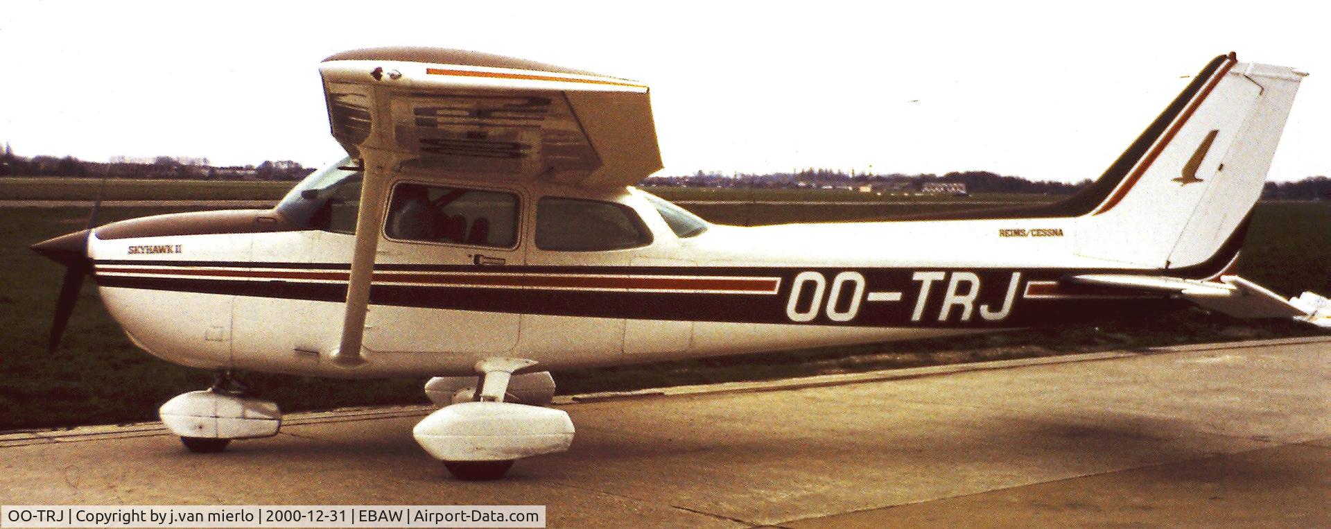 OO-TRJ, 1982 Reims F172P Skyhawk II C/N 17202140, Antwerp, Belgium