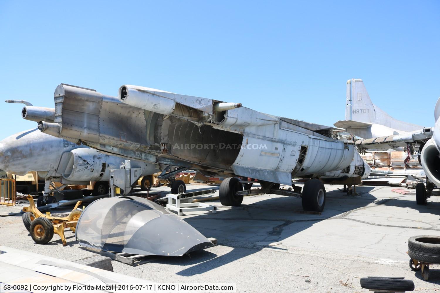 68-0092, 1968 General Dynamics F-111D Aardvark C/N A6-8, F-111D at Yanks