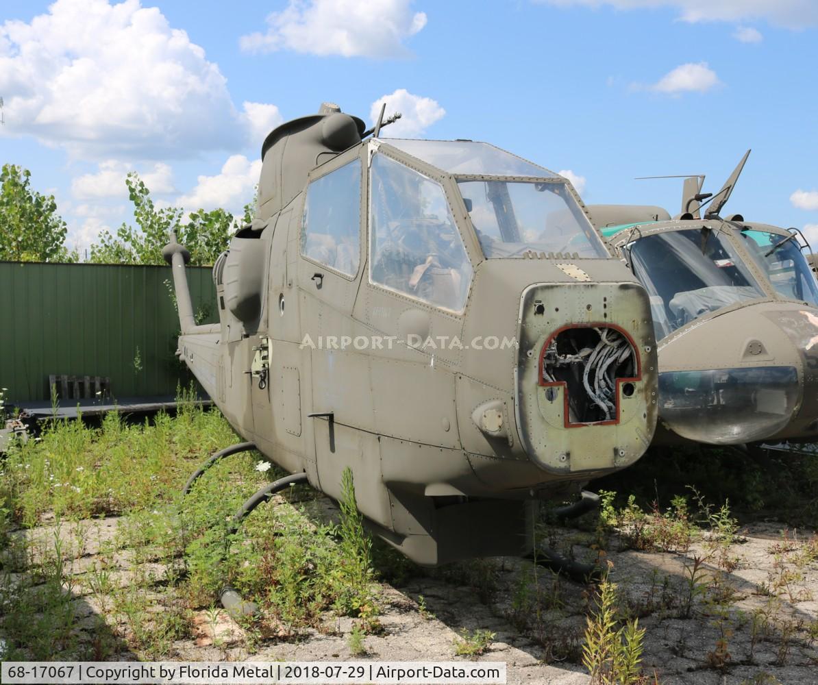 68-17067, 1968 Bell AH-1F Cobra C/N 20795, Bell AH-1F at Russell