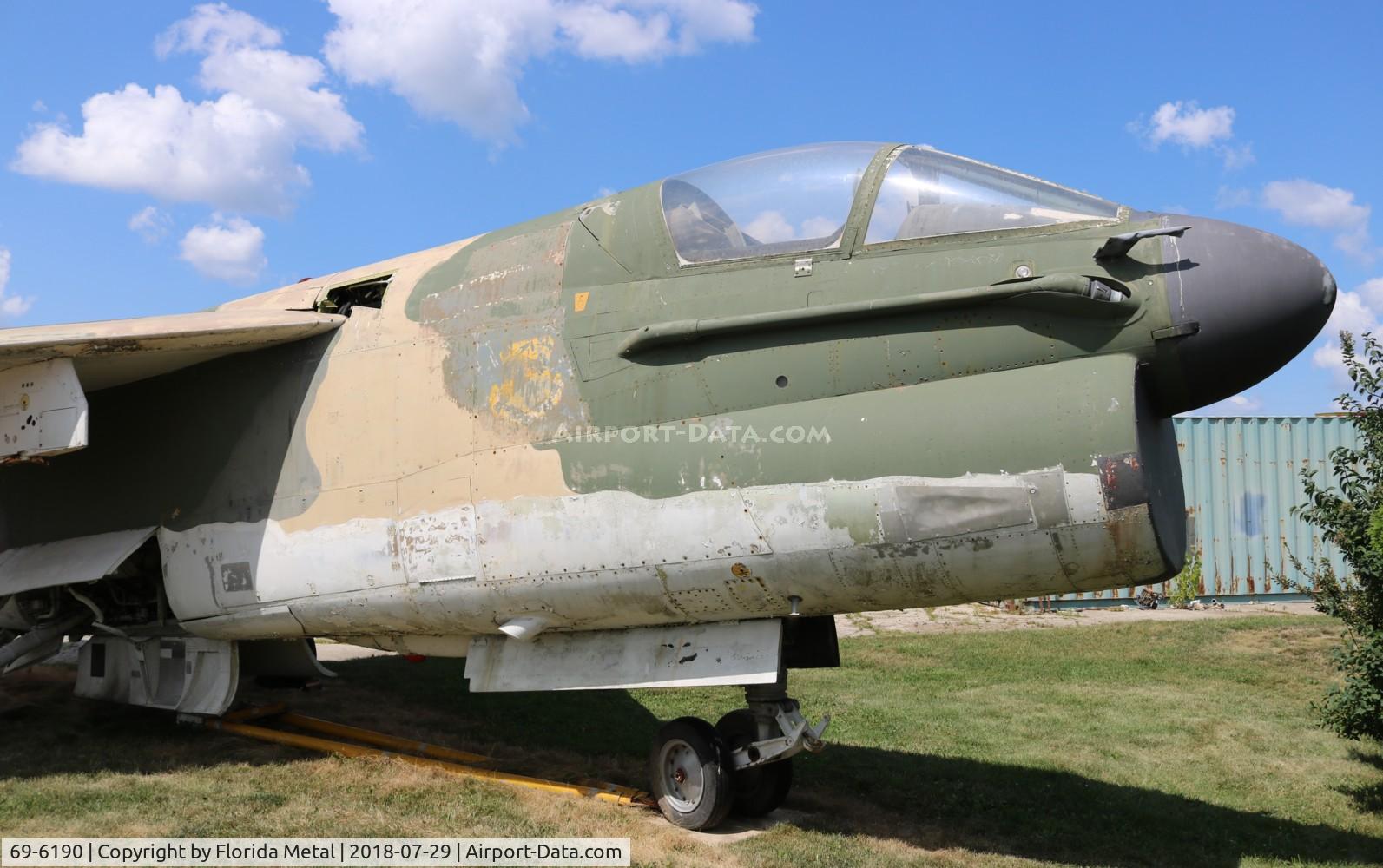 69-6190, 1969 LTV A-7D Corsair II C/N D-020, Corsair II at Russell