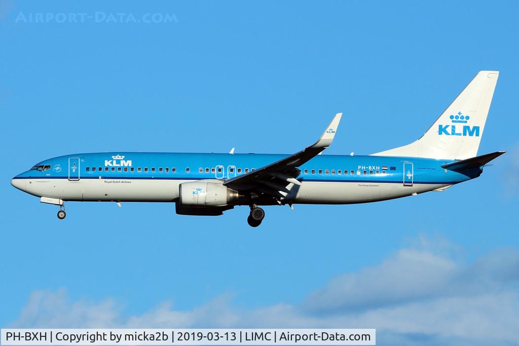 PH-BXH, 2000 Boeing 737-8K2 C/N 29597, Landing