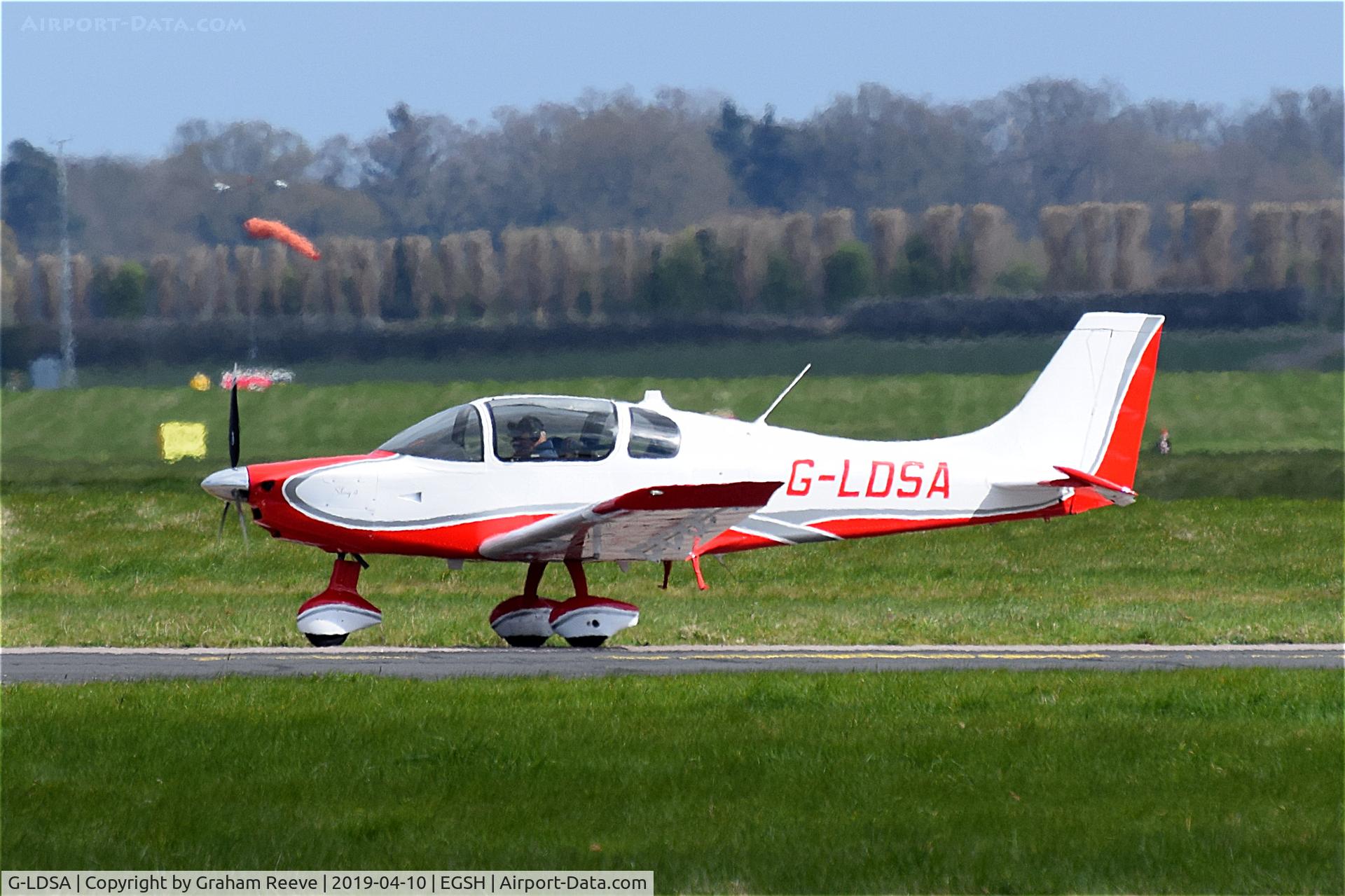 G-LDSA, 2016 The Airplane Factory Sling 4 C/N LAA 400-15412, Departing from Norwich.