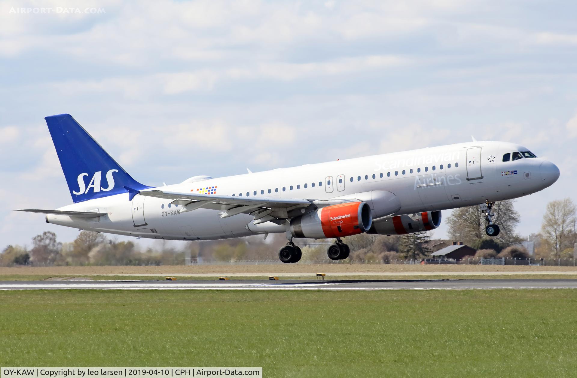 OY-KAW, 2006 Airbus A320-232 C/N 2817, Copenhagen 10.4.2019 L/D R-04L