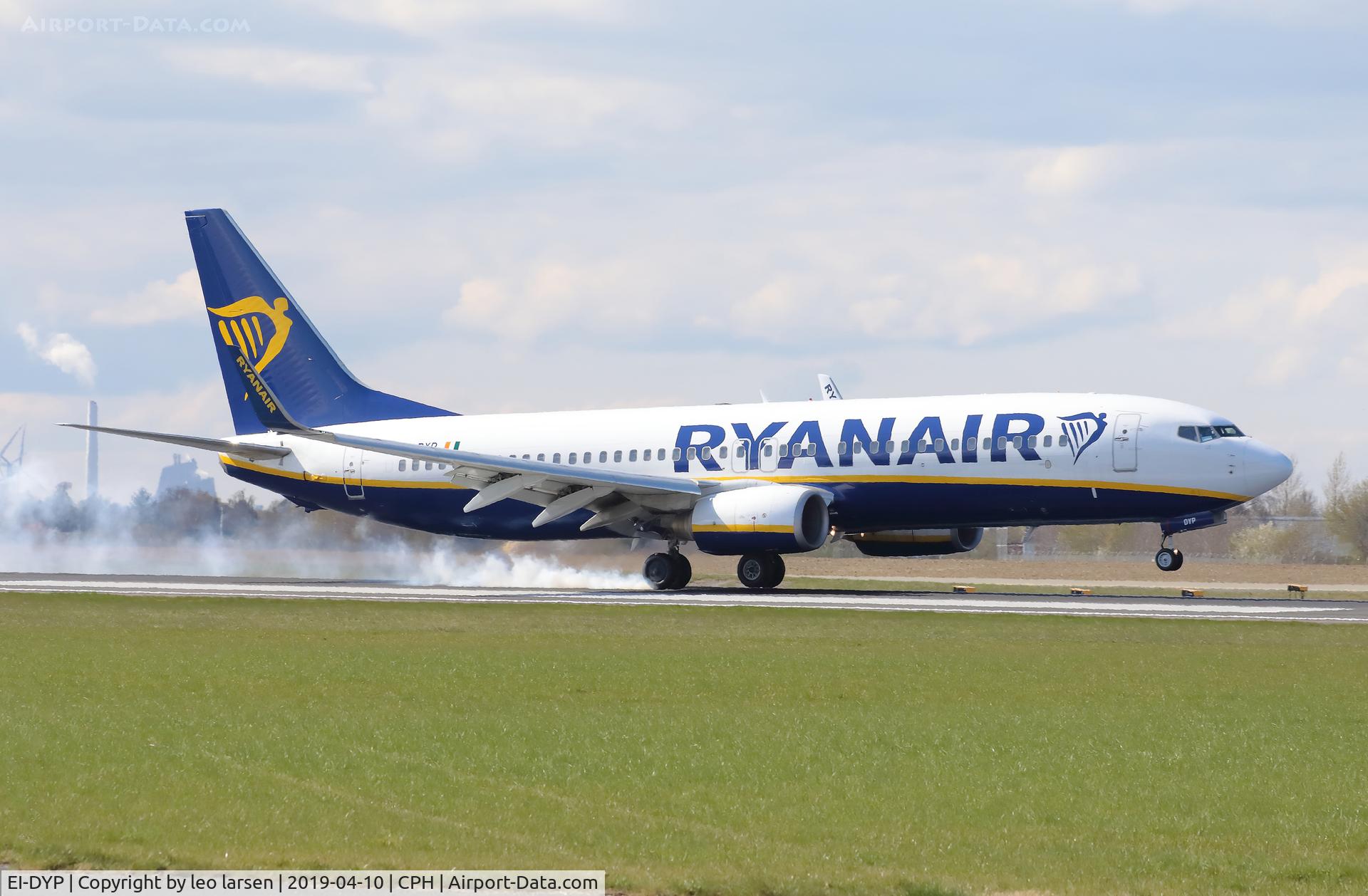 EI-DYP, 2008 Boeing 737-8AS C/N 37515, Copenhagen 10.4.2019