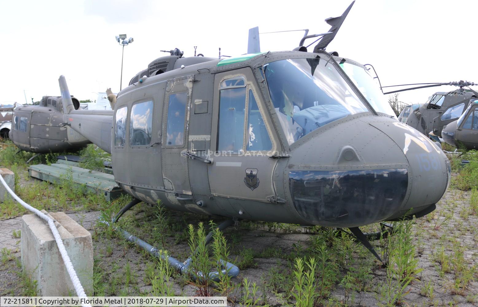 72-21581, 1972 Bell UH-1H Iroquois C/N 13280, UH-1H at Russell