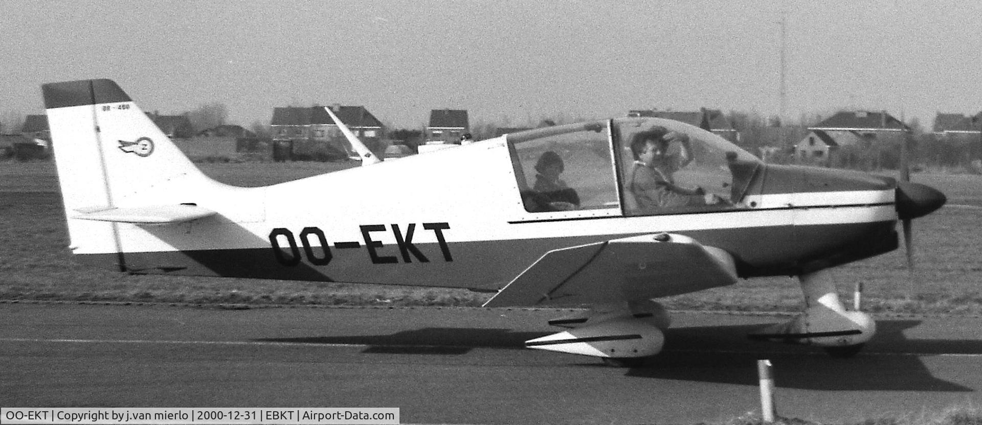 OO-EKT, Robin DR-400-108  Dauphin 2+2 C/N 892, Kortrijk, Wevelgem, Belgium