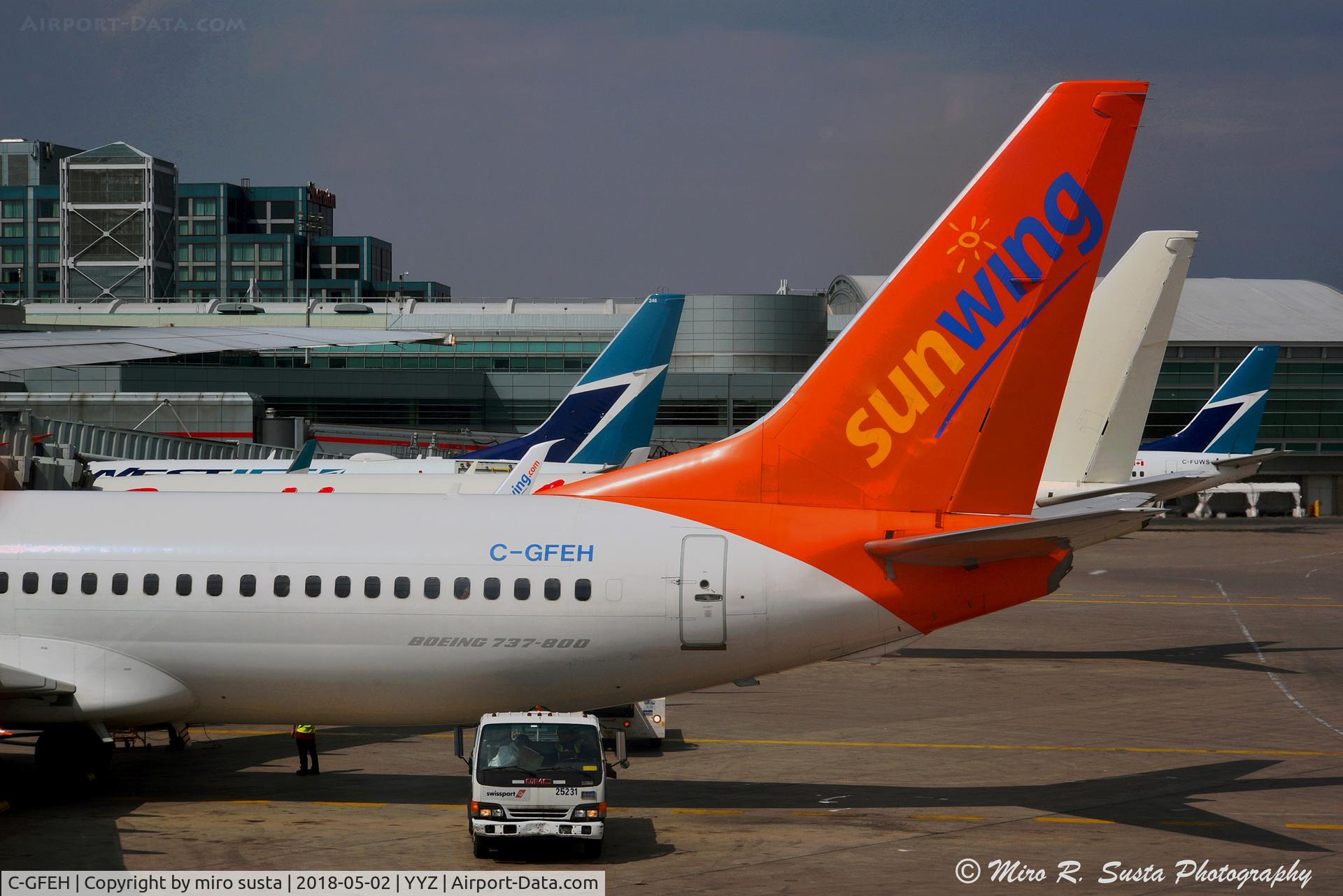 C-GFEH, 2015 Boeing 737-8GS C/N 41608, Airplane location, Toronto Pearson International Airport, Canada