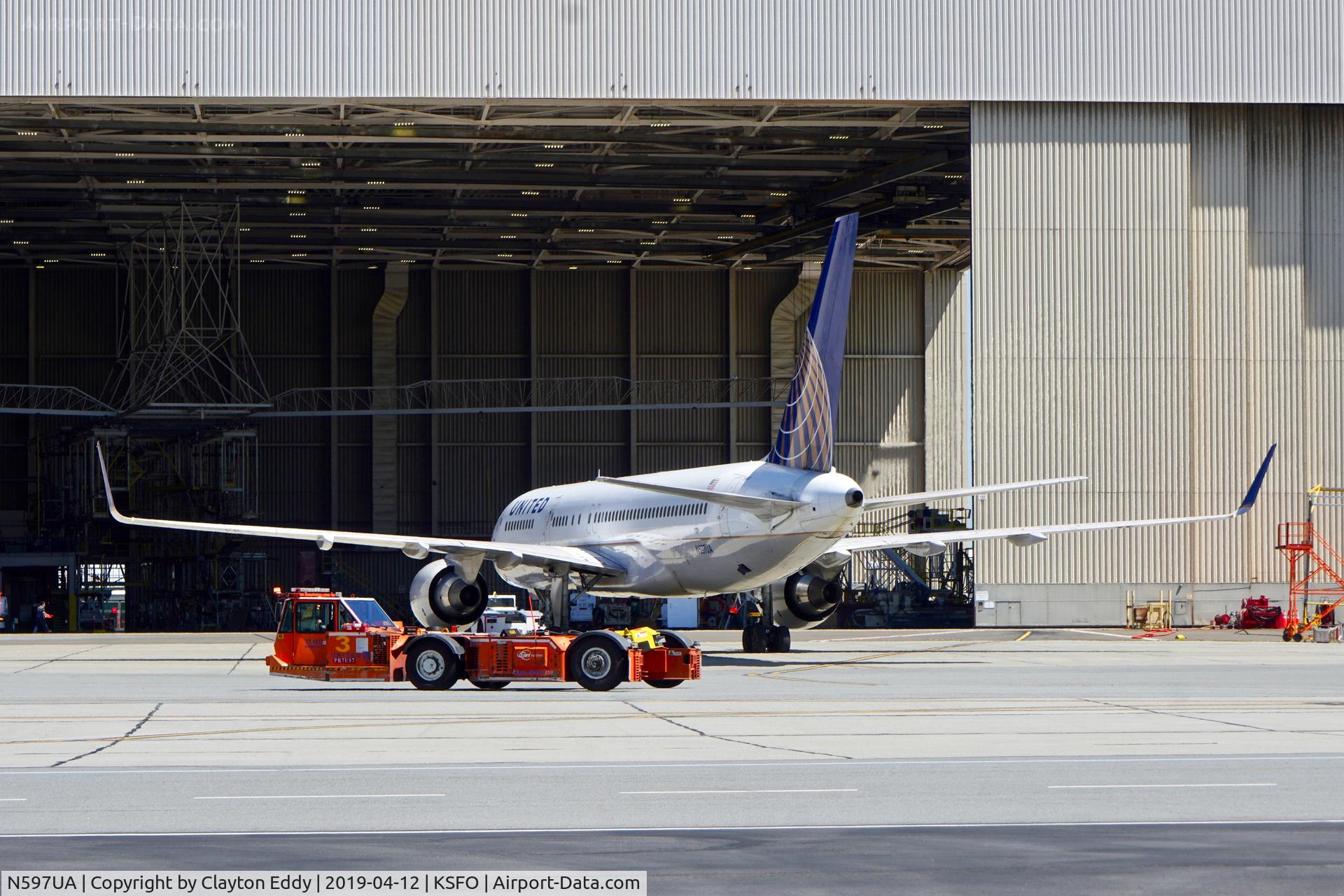 N597UA, 1998 Boeing 757-222 C/N 28750, SFO 2019.