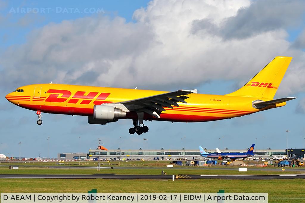 D-AEAM, 1999 Airbus A300B4-622R(F) C/N 797, Short finals R/W 28