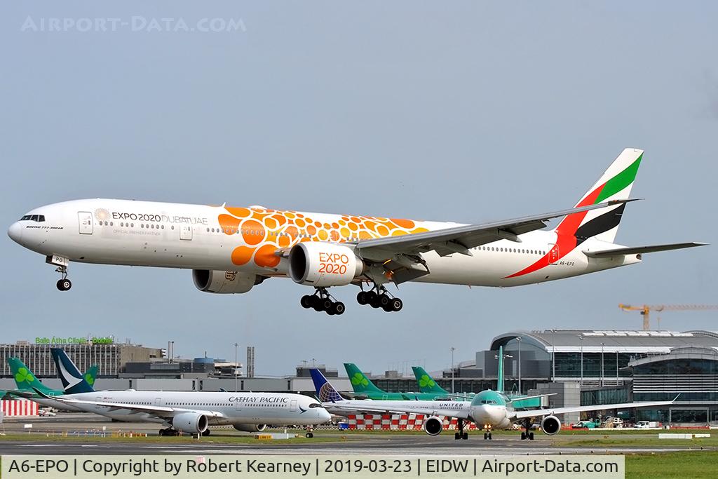 A6-EPO, 2016 Boeing 777-31HER C/N 42334, Short finals R/W 28