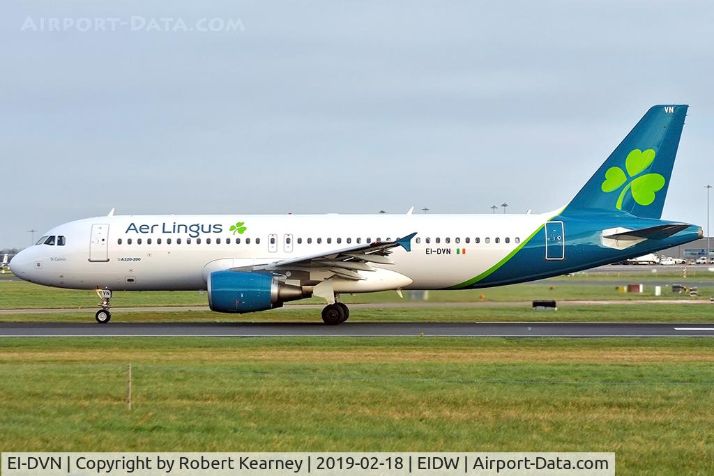 EI-DVN, 2011 Airbus A320-214 C/N 4715, Lining up R/W 28