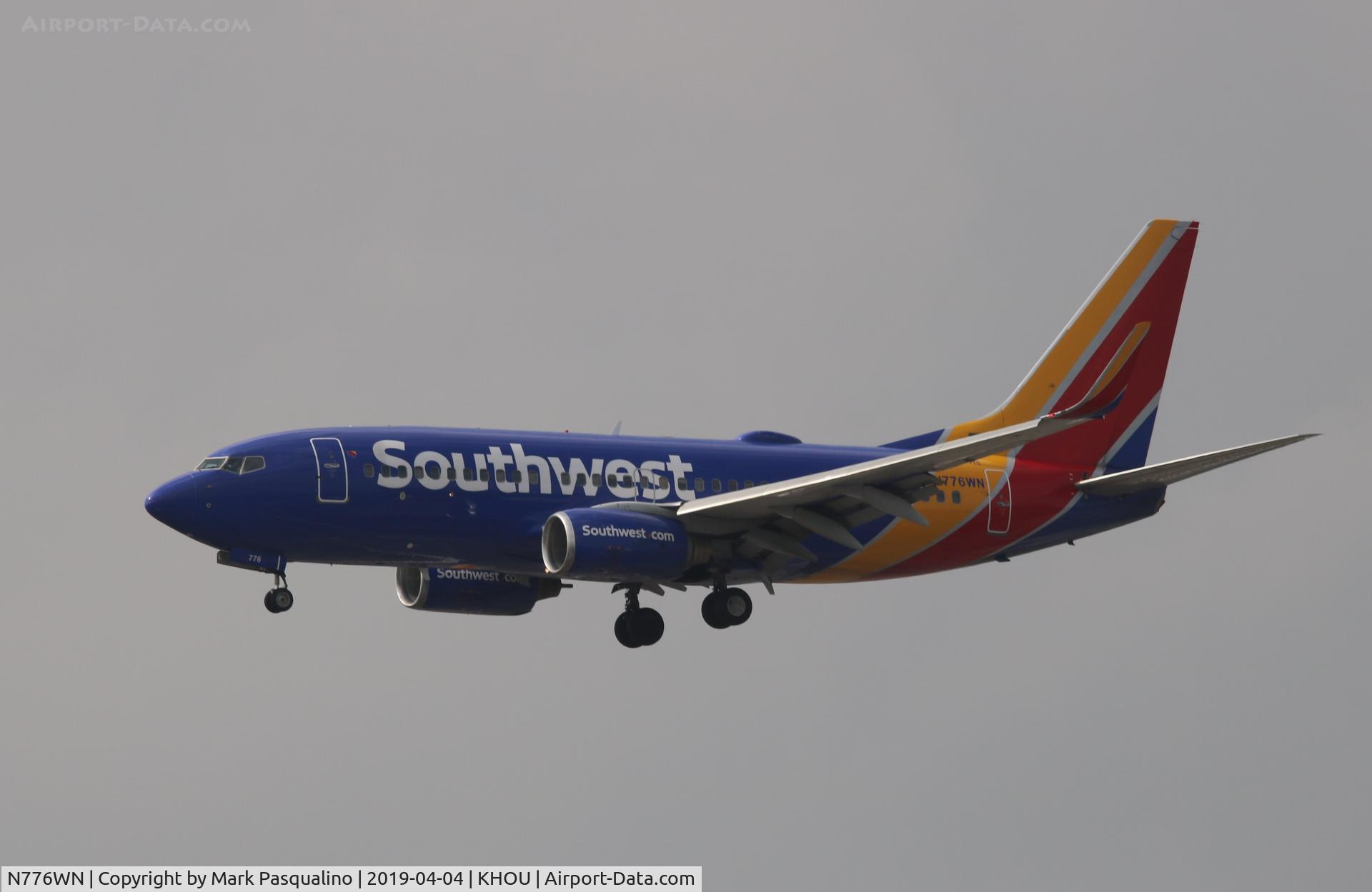 N776WN, 2000 Boeing 737-7H4 C/N 30591, Boeing 737-7H4