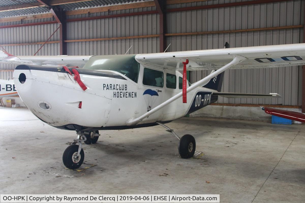 OO-HPK, 1980 Cessna U206G Stationair C/N U20605788, At Breda Airport.
