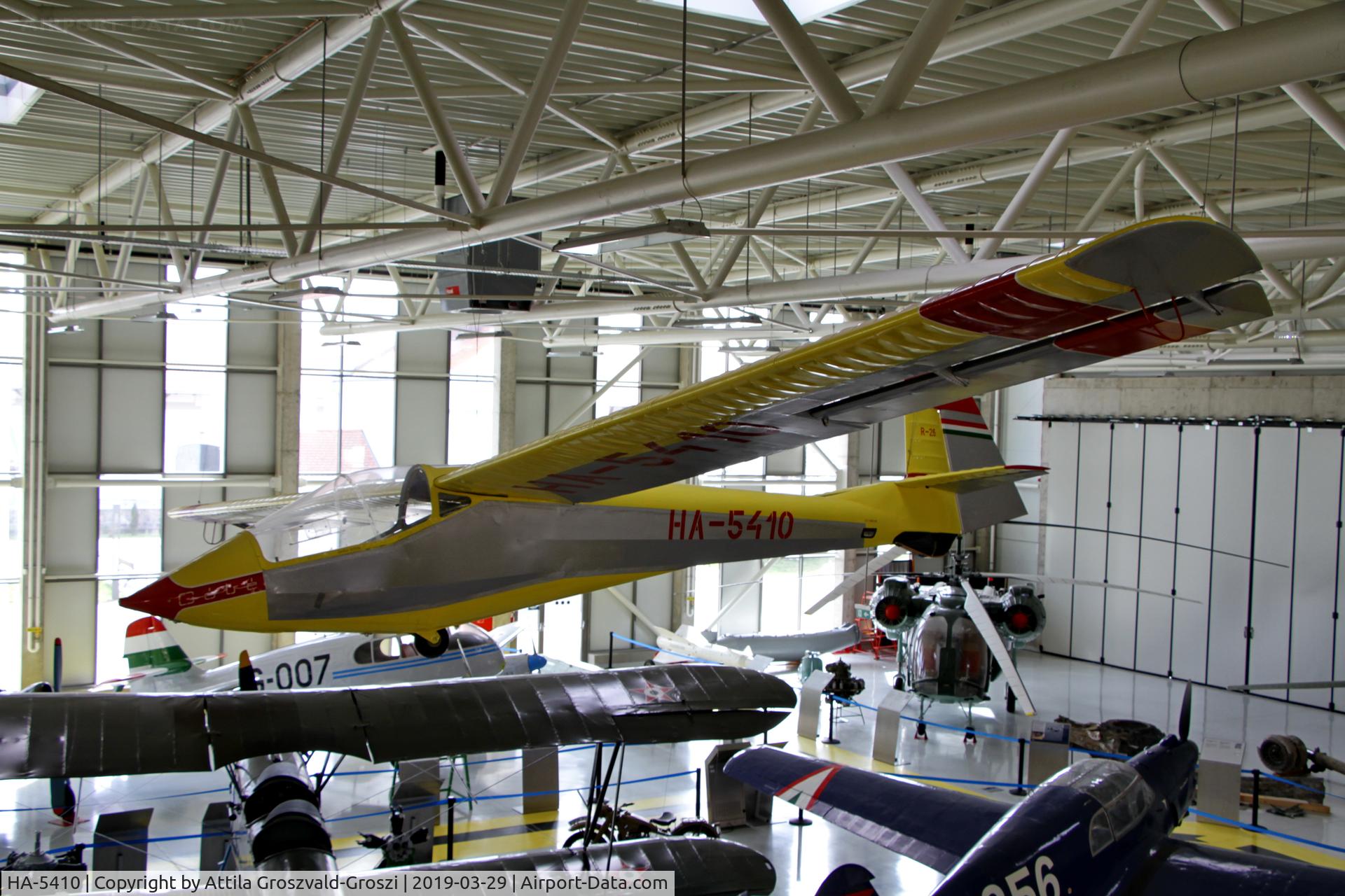HA-5410, 1966 Rubik R-26S Góbé C/N E-1279, RepTár. Szolnok aviation history museum, Hungary