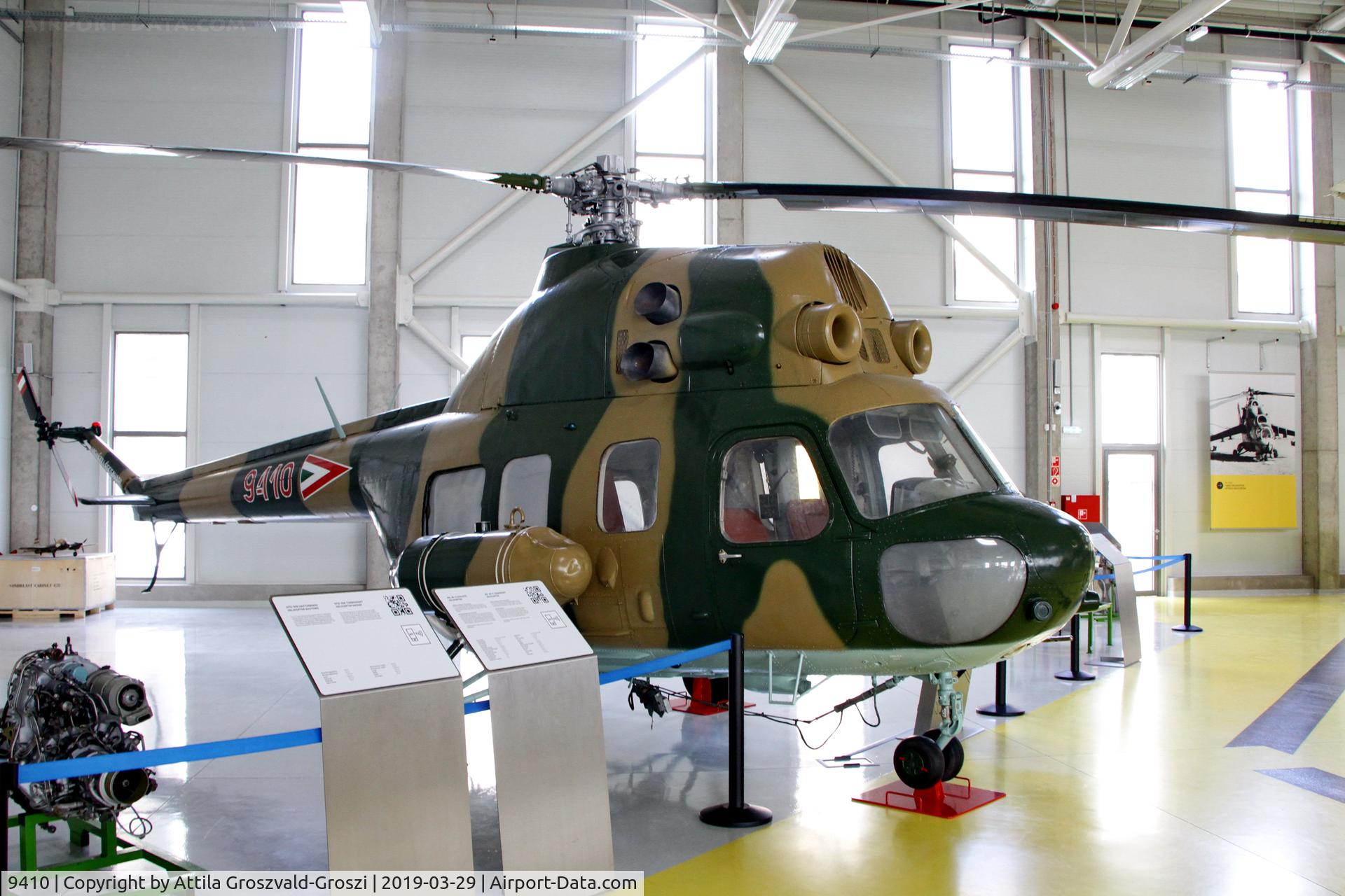 9410, 1985 Mil (PZL-Swidnik) Mi-2 C/N 519410095, RepTár. Szolnok aviation history museum, Hungary