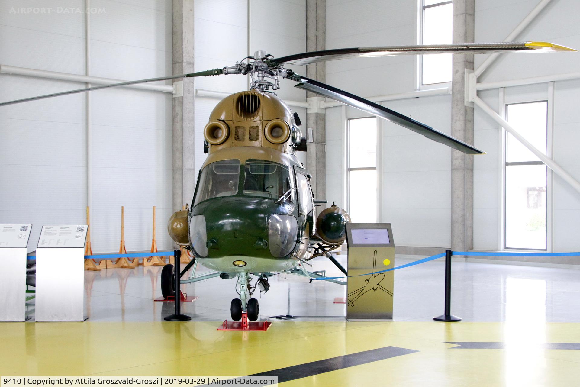 9410, 1985 Mil (PZL-Swidnik) Mi-2 C/N 519410095, RepTár. Szolnok aviation history museum, Hungary