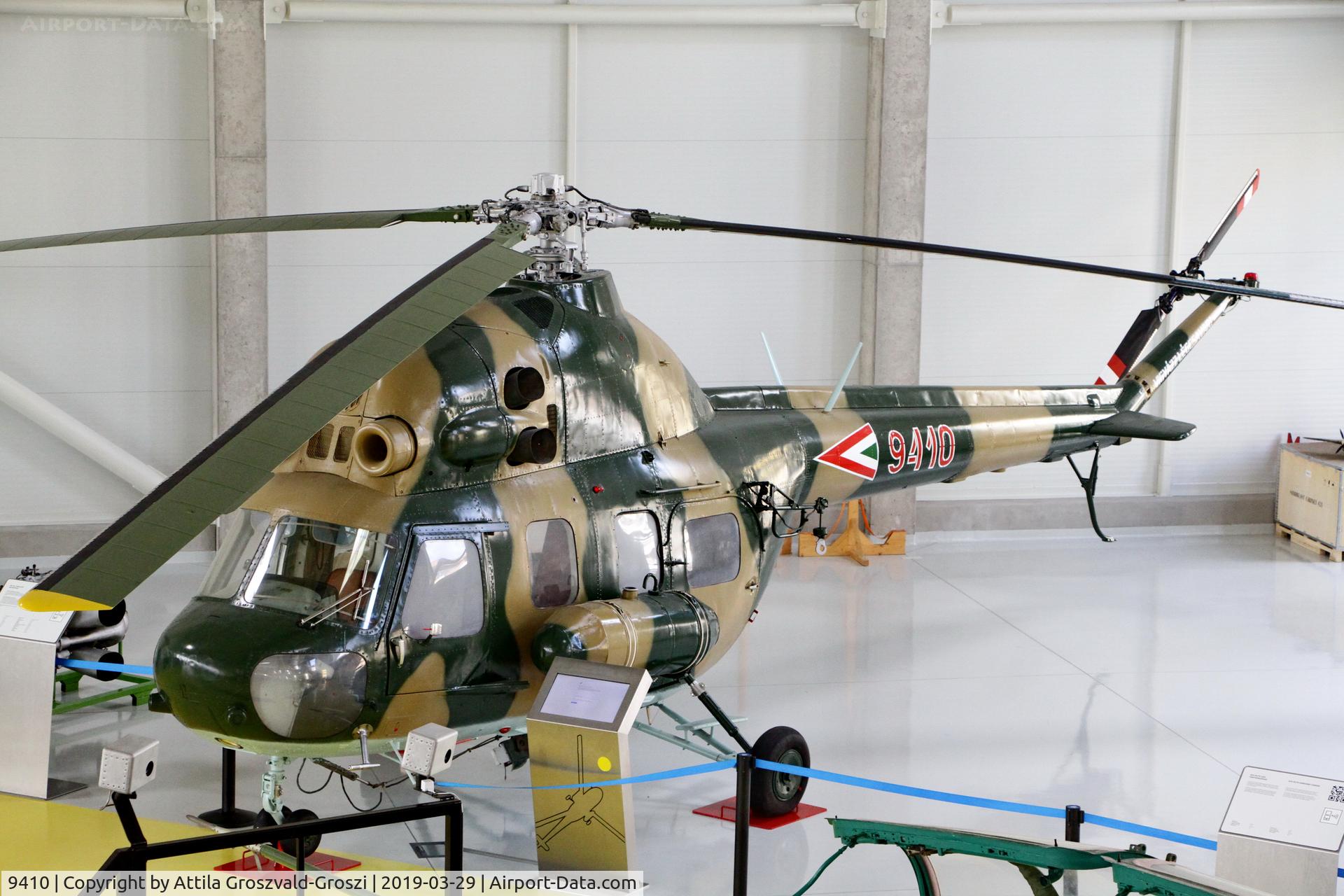 9410, 1985 Mil (PZL-Swidnik) Mi-2 C/N 519410095, RepTár. Szolnok aviation history museum, Hungary