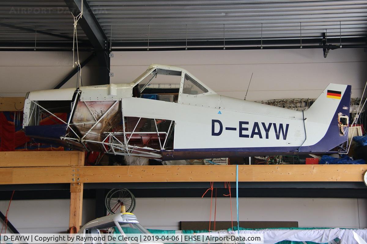 D-EAYW, 1964 Piper PA-25-235 Pawnee B C/N 25-3068, Used for spare parts with CNE Air at Breda Airport.
Aircraft crashed at EDAP  Cottbus-Neuhausen on 2010-05-01 and was w/o.