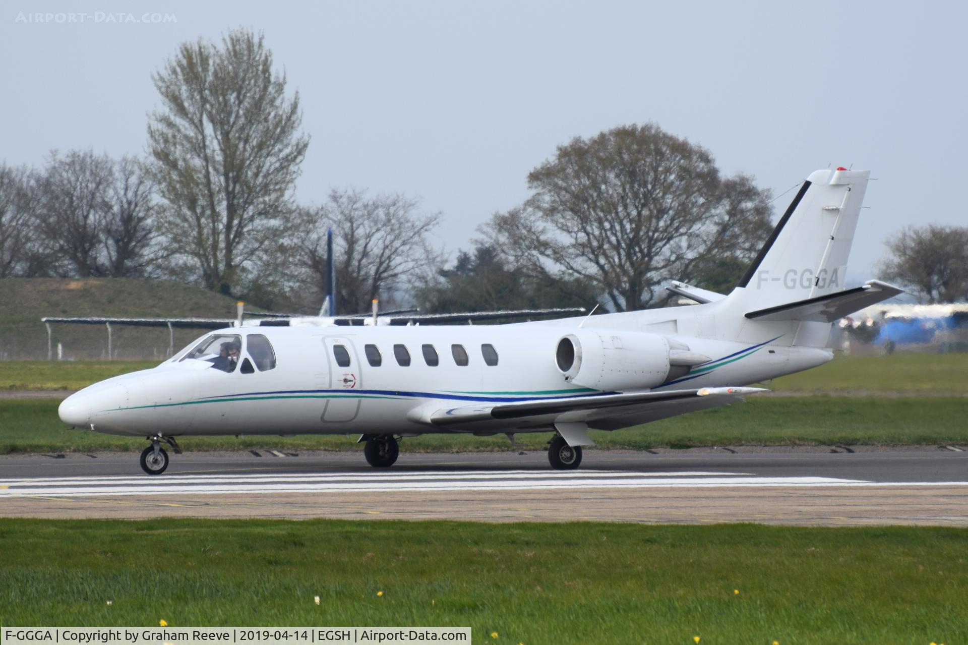 F-GGGA, 1988 Cessna 550 Citation II C/N 550-0586, Departing from Norwich.