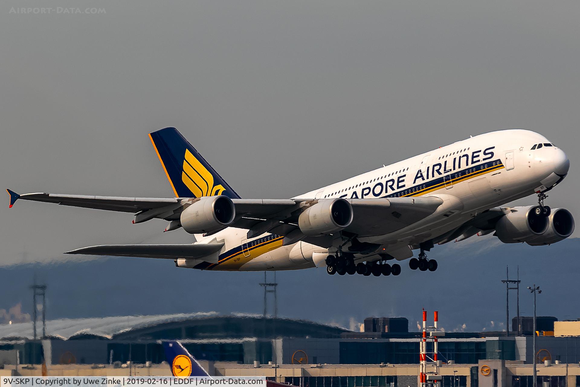 9V-SKP, 2011 Airbus A380-841 C/N 076, early morning