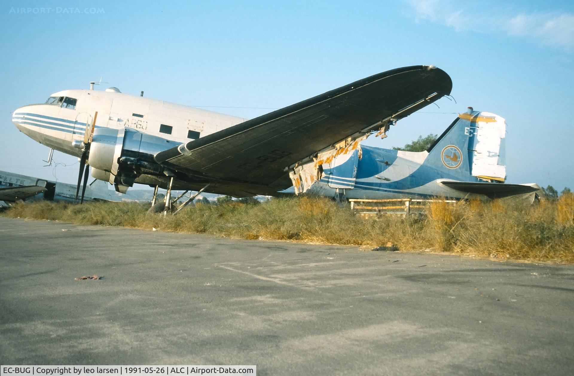 EC-BUG, 1944 Douglas TC-47B Skytrain C/N 15986/32734, Alicante 26.5.1991. WFU