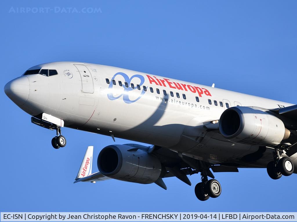 EC-ISN, 2002 Boeing 737-86Q C/N 30291, Air Europa UX891 from Valencia (VLC) landing runway 05