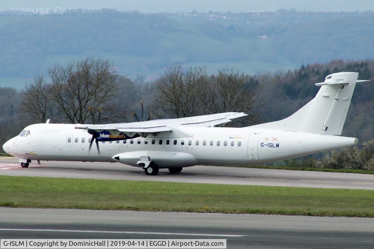 G-ISLM, 2007 ATR 72-212A C/N 762, Holding at taxi point for RWY 09