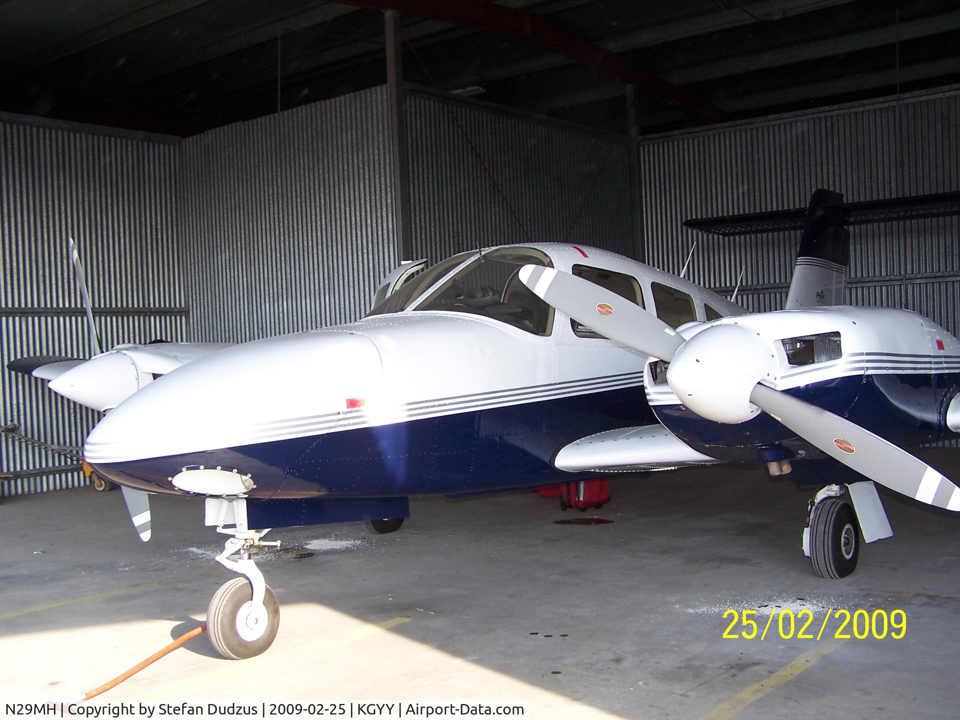 N29MH, 1980 Piper PA-44-180 Seminole C/N 44-8195008, This photo was taken at the airport Gary (KG), before it should be flown over to Germany.