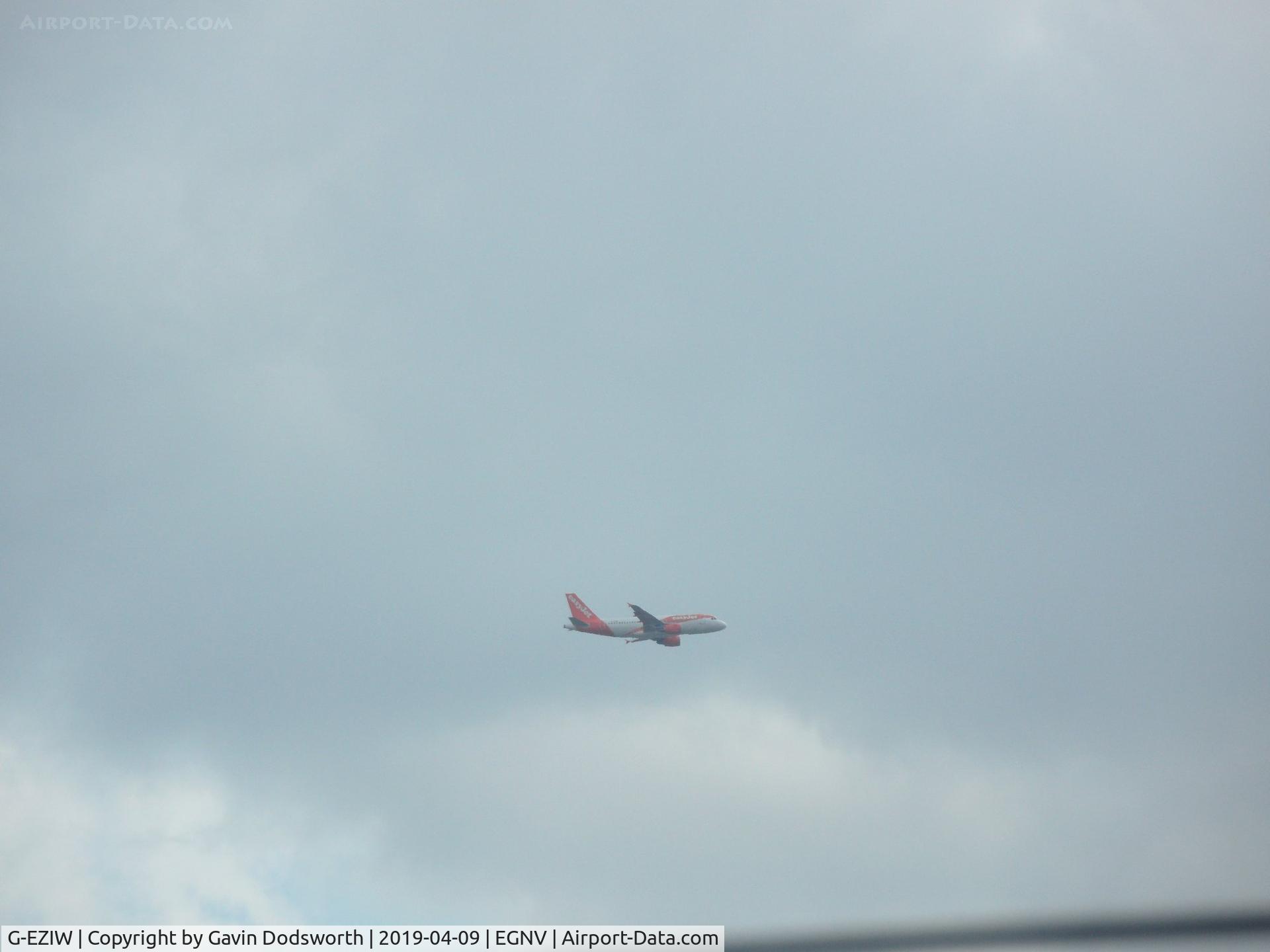 G-EZIW, 2005 Airbus A319-111 C/N 2578, G-EZIW on a training flight over Darlington, England
