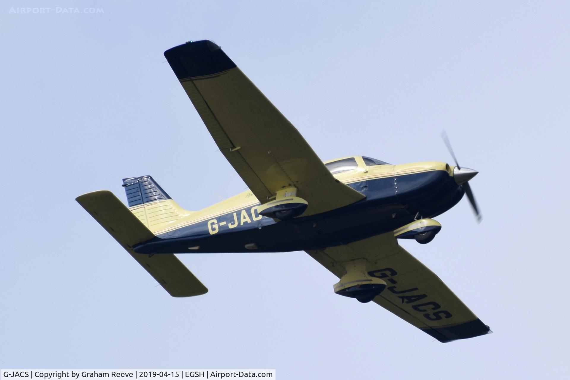 G-JACS, 1997 Piper PA-28-181 Cherokee Archer II C/N 28-43078, On approach to Norwich.
