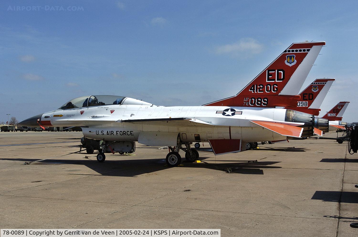 78-0089, General Dynamics F-16B Fighting Falcon C/N 62-15, at Sheppard as GF-16B