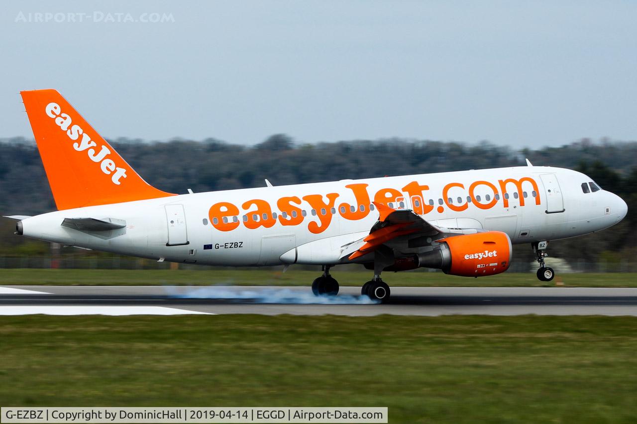 G-EZBZ, 2007 Airbus A319-111 C/N 3184, Landing RWY 09