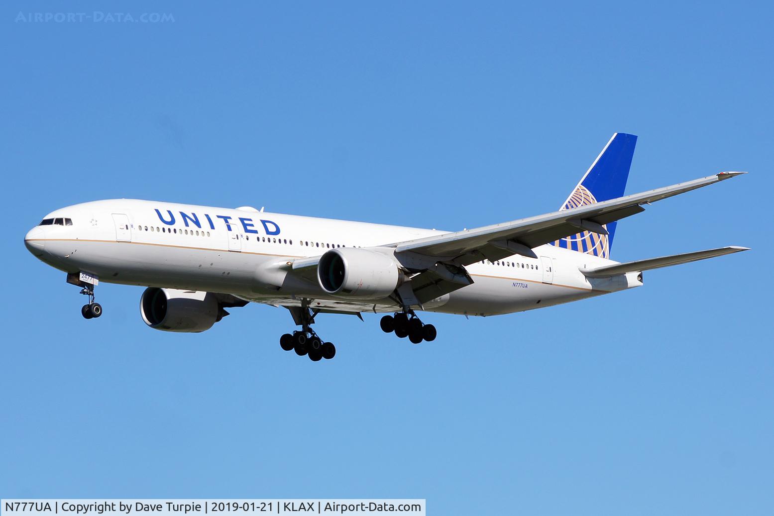 N777UA, 1995 Boeing 777-222 C/N 26916, No comment.