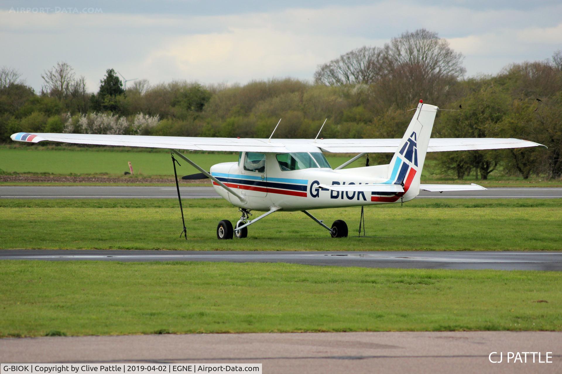 G-BIOK, 1981 Reims F152 C/N 1810, Parked @ Gamston
