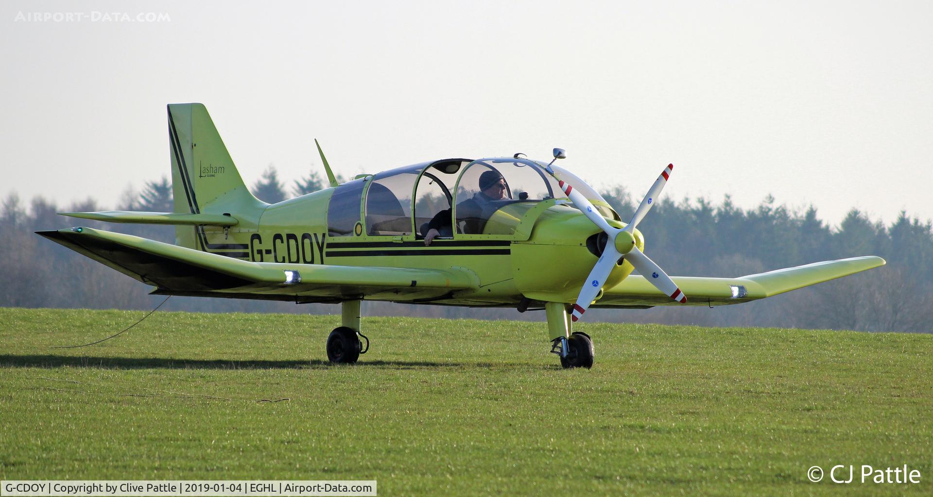 G-CDOY, 1977 Robin DR-400-180R Remorqueur Regent C/N 1206, On tug duties @ Lasham