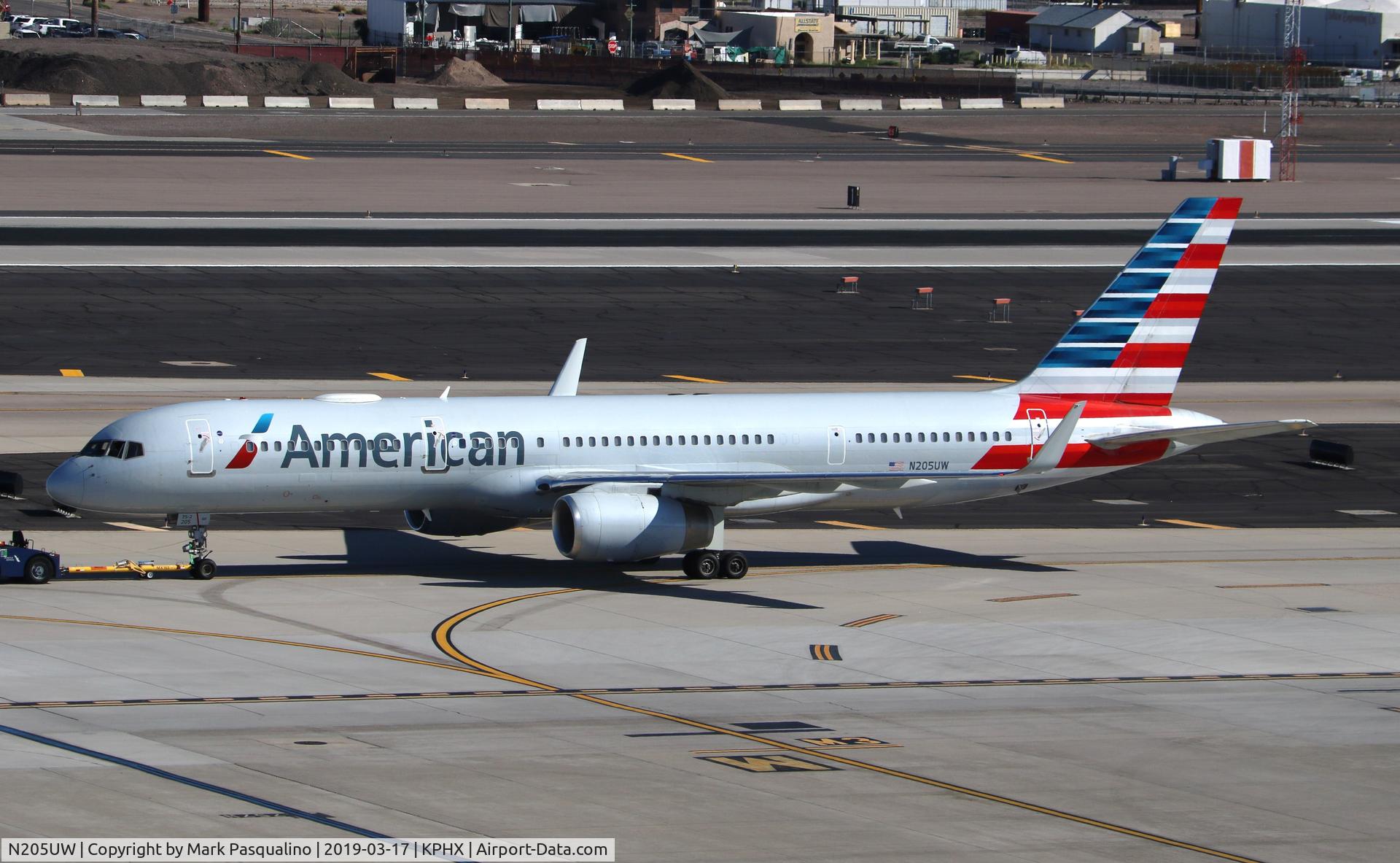 N205UW, 2000 Boeing 757-23N C/N 30887, Boeing 757-23N
